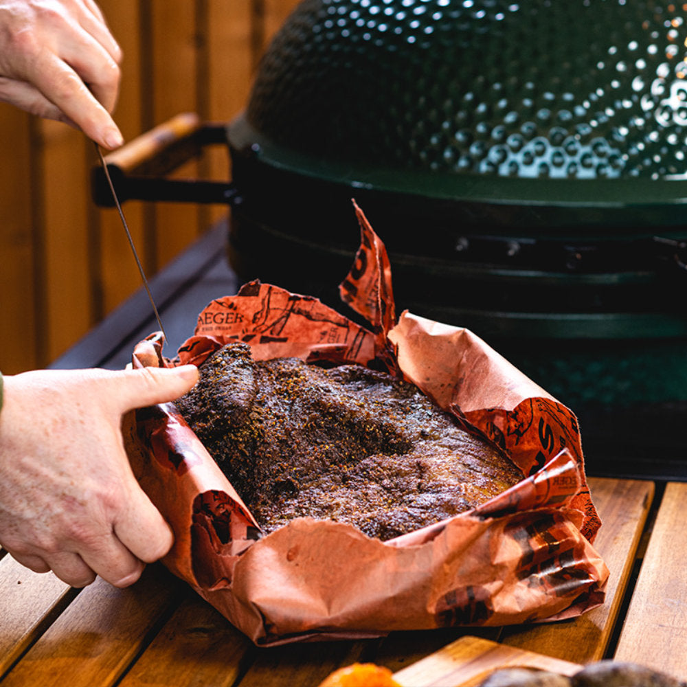 Big_Green_Egg_Butcher_Paper_Lifestyle