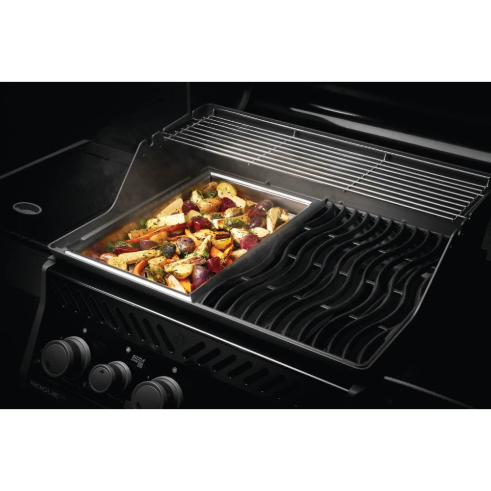 Napoleon_Edelstahl_Grillplatte_im_Grill