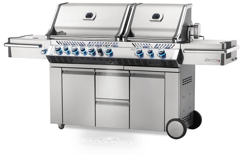 Napoleon Gasgrill Front 2 (Pro825)