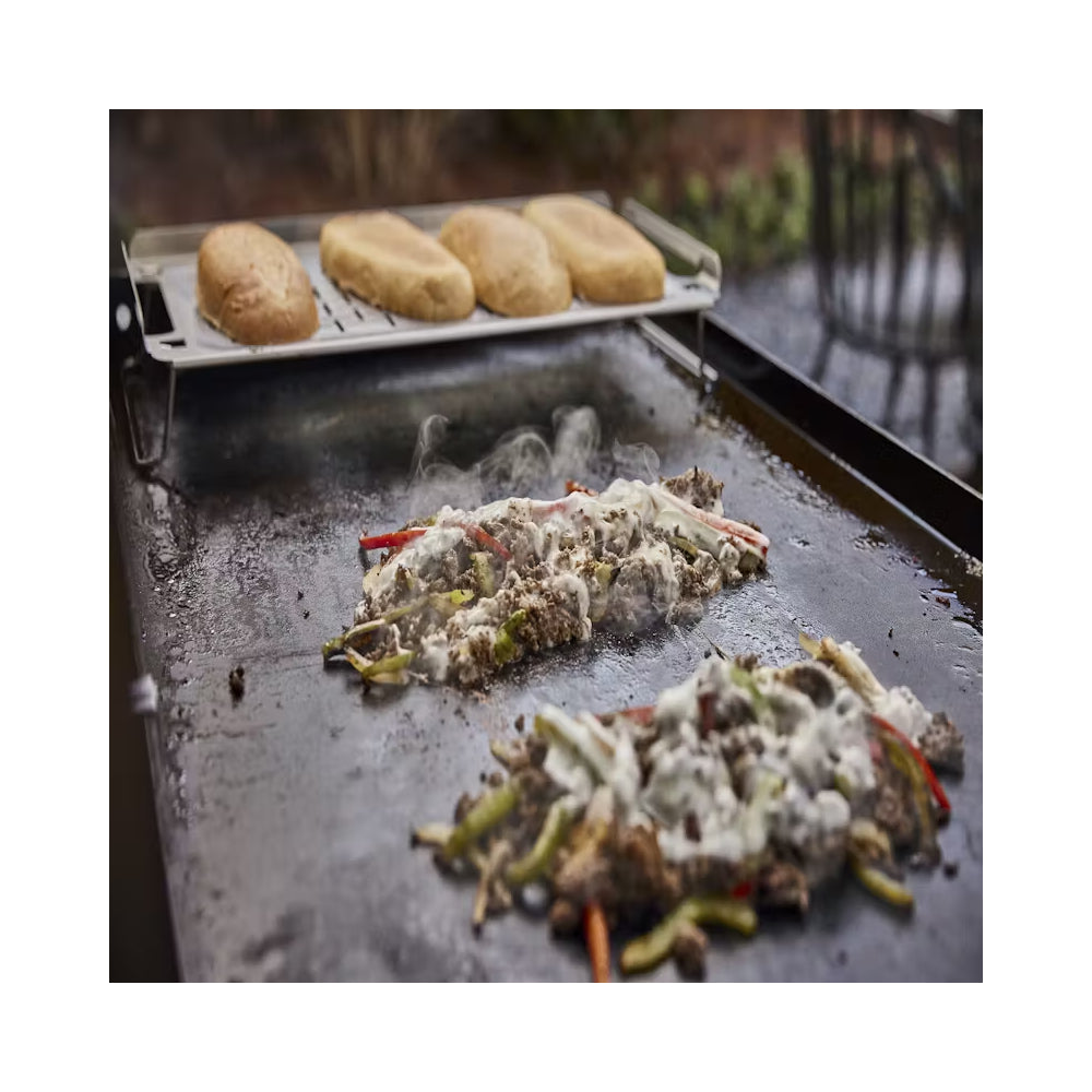 Weber_Plancha_Warmhalterost_Lifestyle