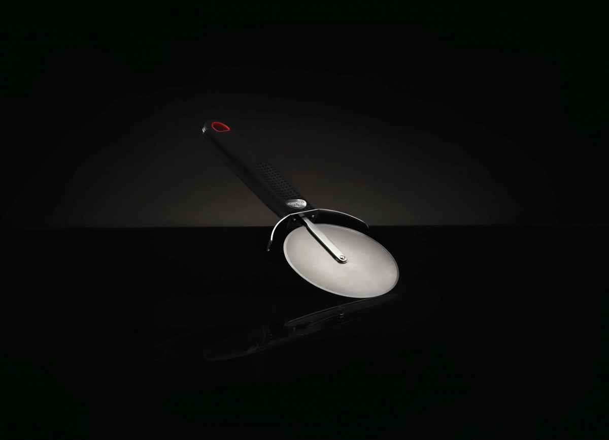90002_cutter_reflect