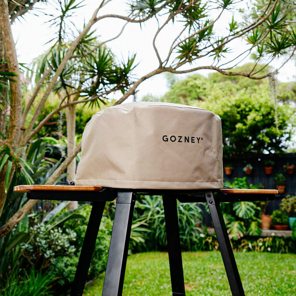 Gozney_Arc_Abdeckhaube_angewinkelt_Lifestyle