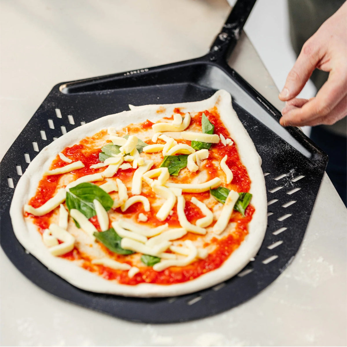 Gozney Balance 14 Pizzaschieber Lifestyle