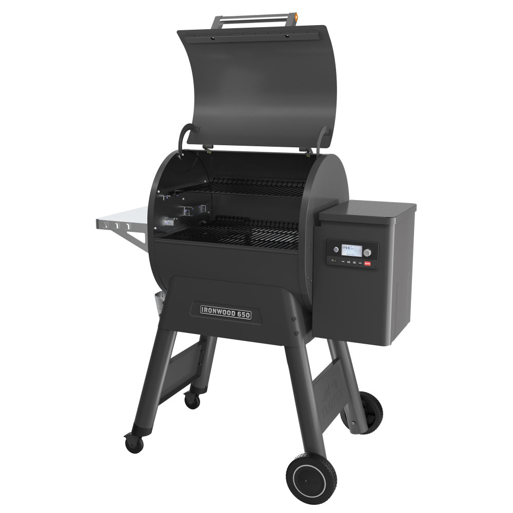 Traeger Ironwood-650 Pelletgrill offen