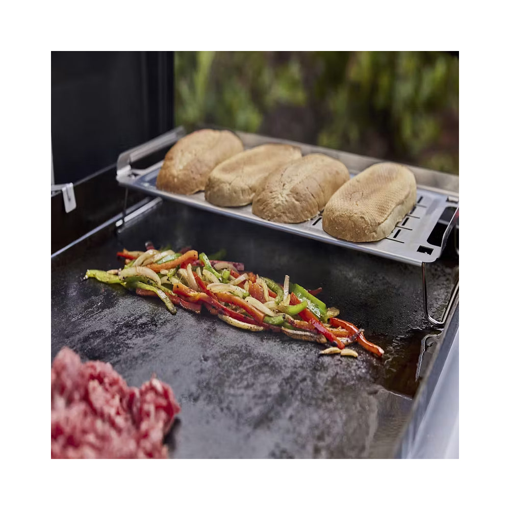 Weber_Plancha_Warmhalterost_Lifestyle_detail